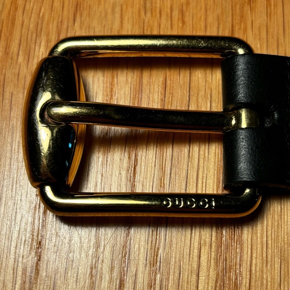 Gucci Belt - Leather with Gold Logo Buckle - Picture 3 of 5